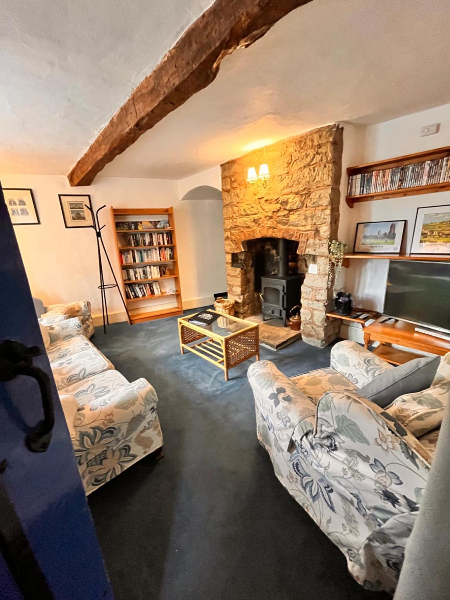 The Snuggery Cottage Taunton Exterior foto